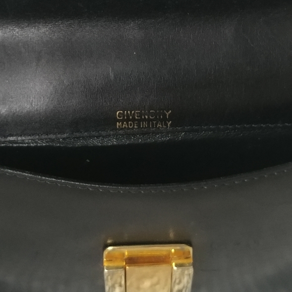 ⭐Givenchy Vintage Black Smooth Leather Clutch - Picture 5 of 9